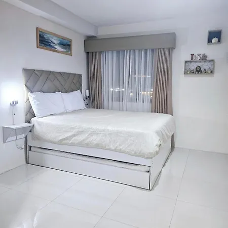 Persimmon Studios - Studio Unit- 16Th Floor - 1641